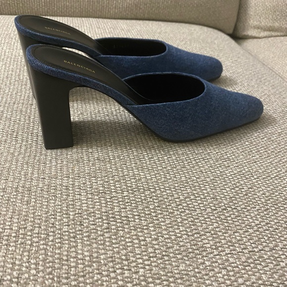 BALENCIAGA Denim Block Heel Mules Size 40 Blue NWT - Picture 3 of 8